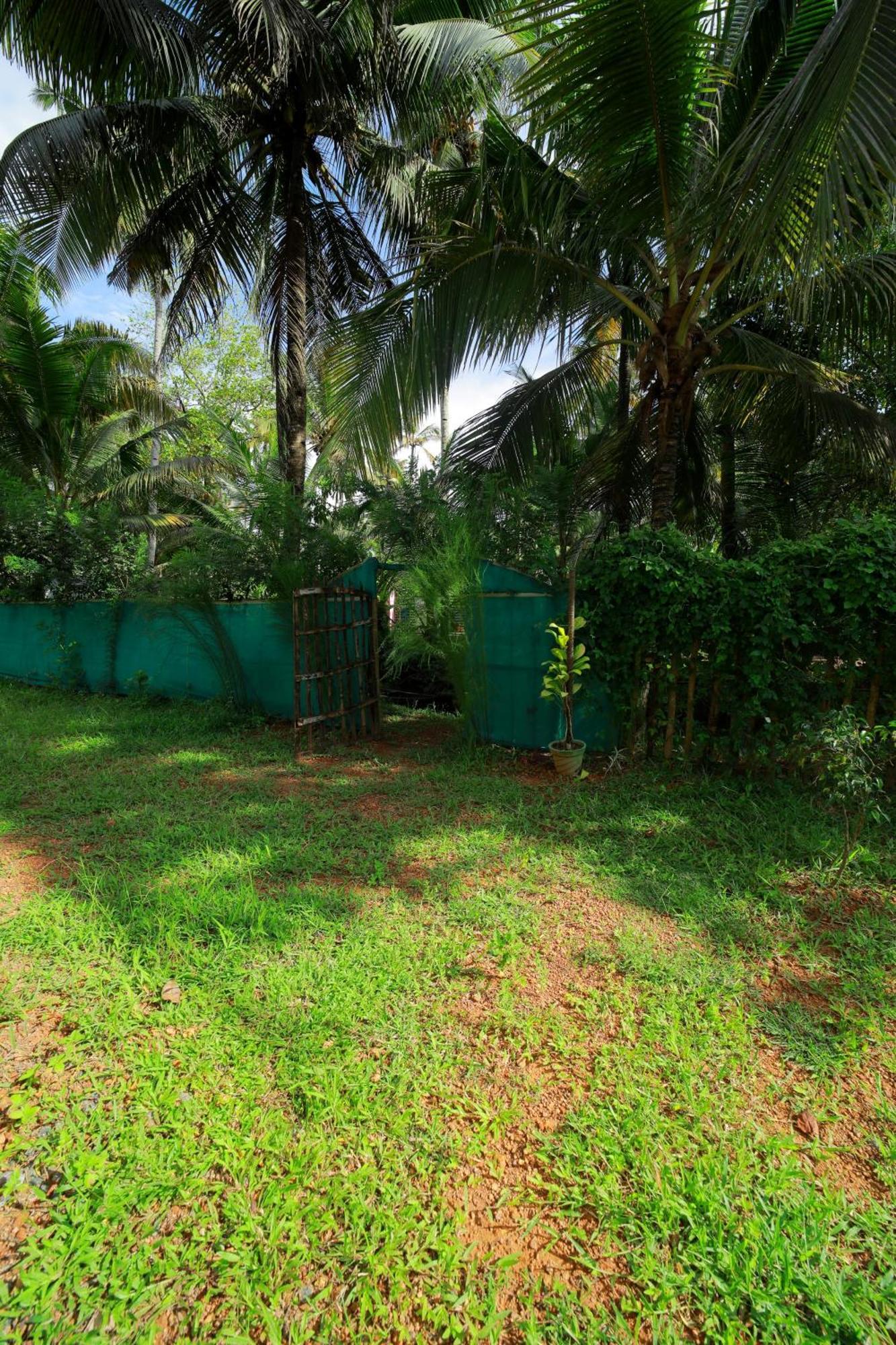 Prakruthi Residency Munroeisland Apartamento Mundrothuruth Exterior foto