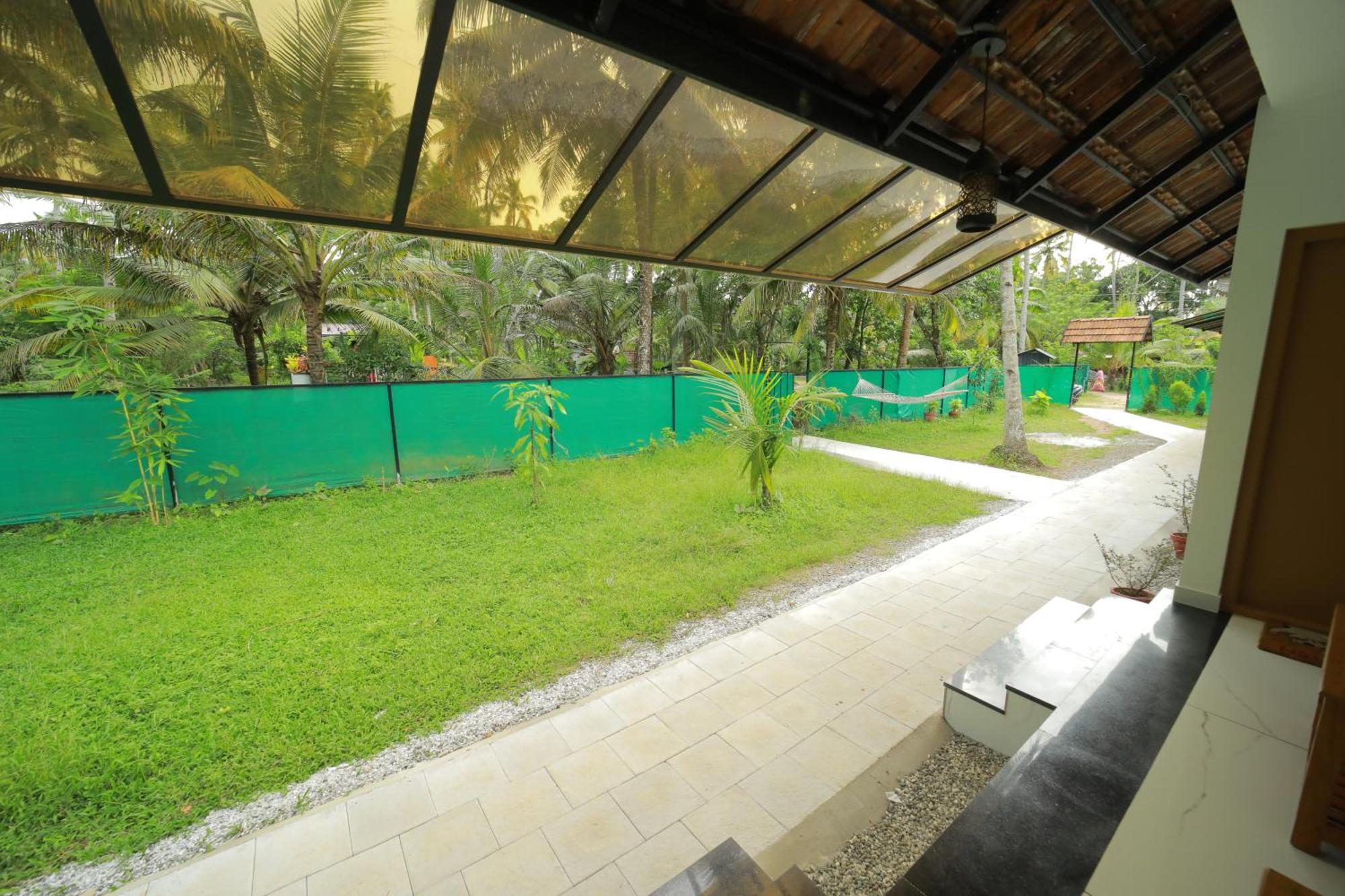 Prakruthi Residency Munroeisland Apartamento Mundrothuruth Exterior foto