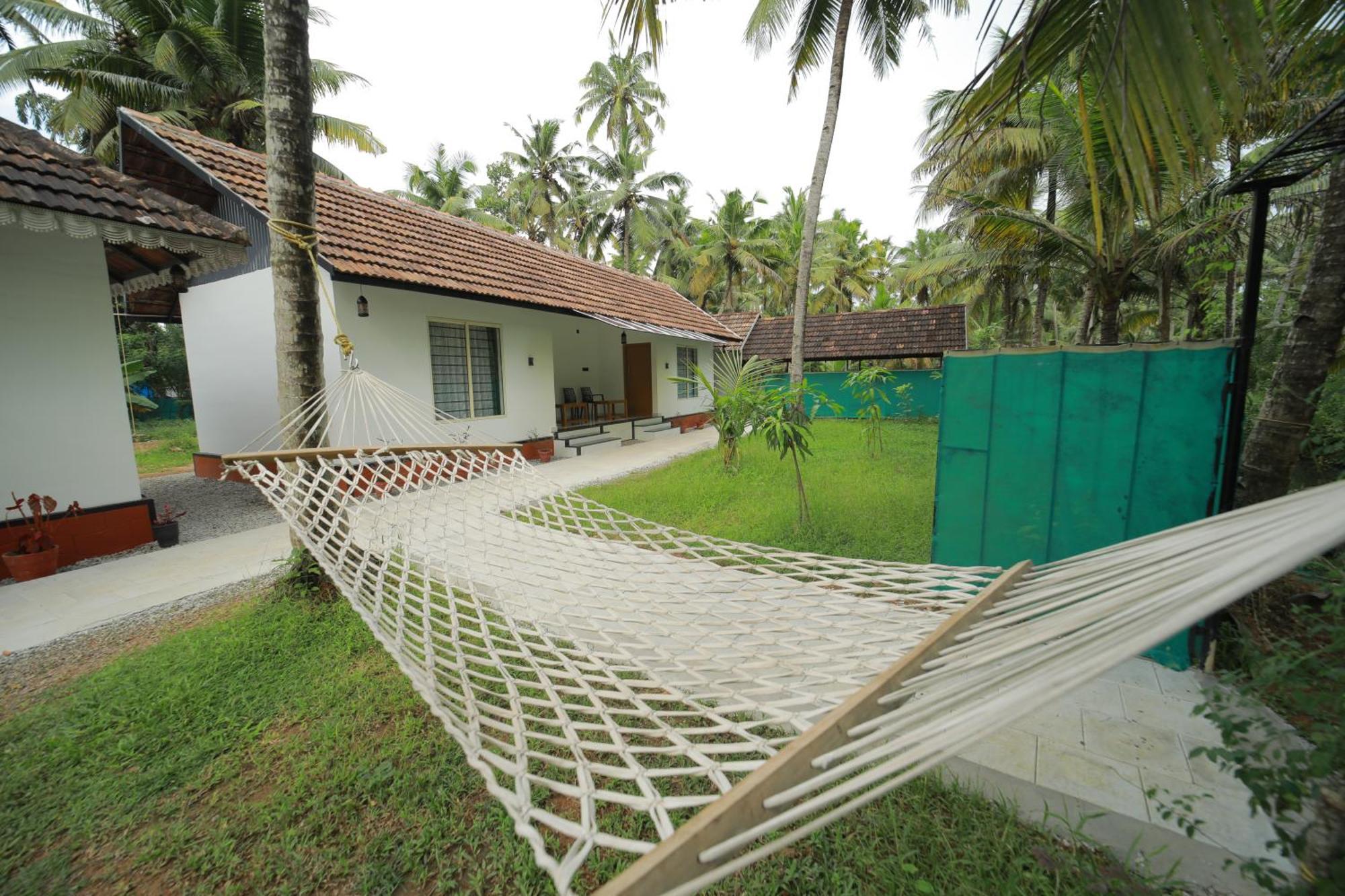 Prakruthi Residency Munroeisland Apartamento Mundrothuruth Exterior foto